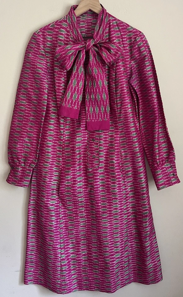 Vestido Camisa Vintage Hecho a Mano India Tela Rosa Estampado Lazo Mujer Talla Mediana Foto 2 de 4