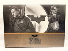 Hot Toys MMS275 BATMAN: Dark Knight Rises 1:6 John Blake Jim Gordon Bat Signal Hot Toys MMS275 BATMAN: Dark Knight Rises 1:6 John Blake Jim Gordon Bat Signal
