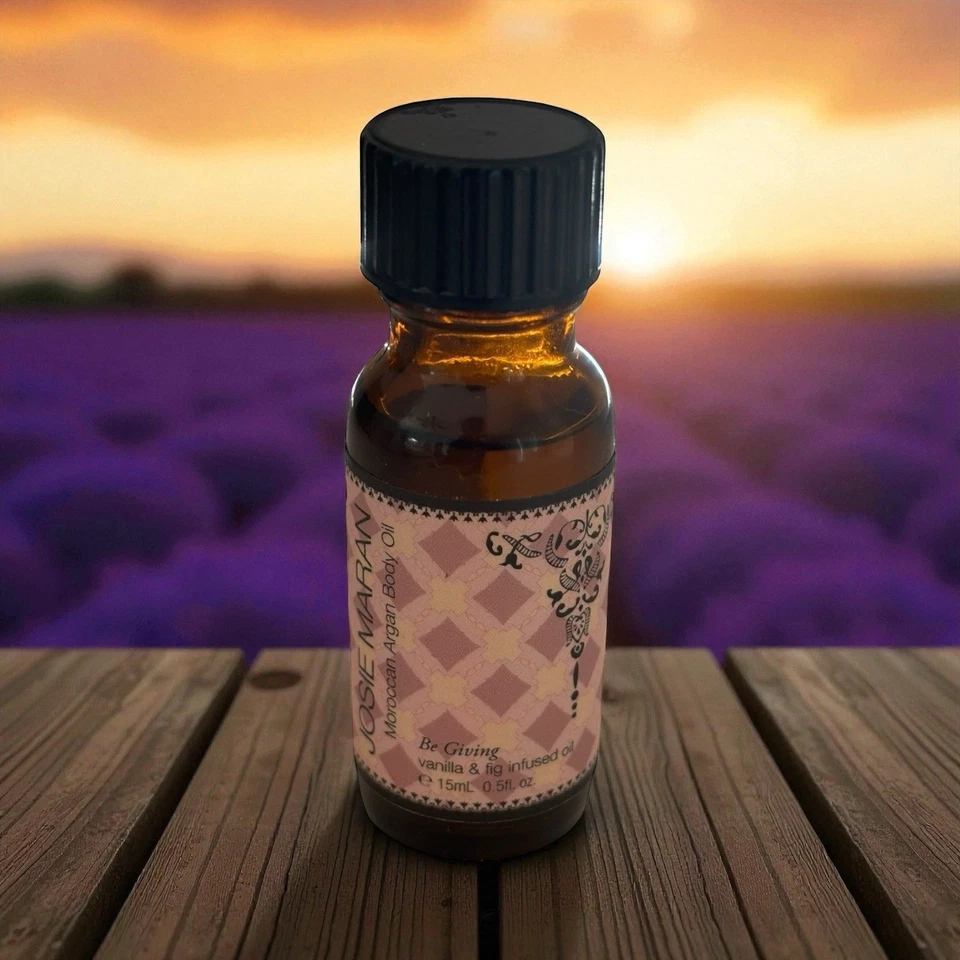 Josie Maran Limited Edition ‘BE GIVING’ Moroccan Argan Body Oil VANILLA Infused - Image 3 of 4