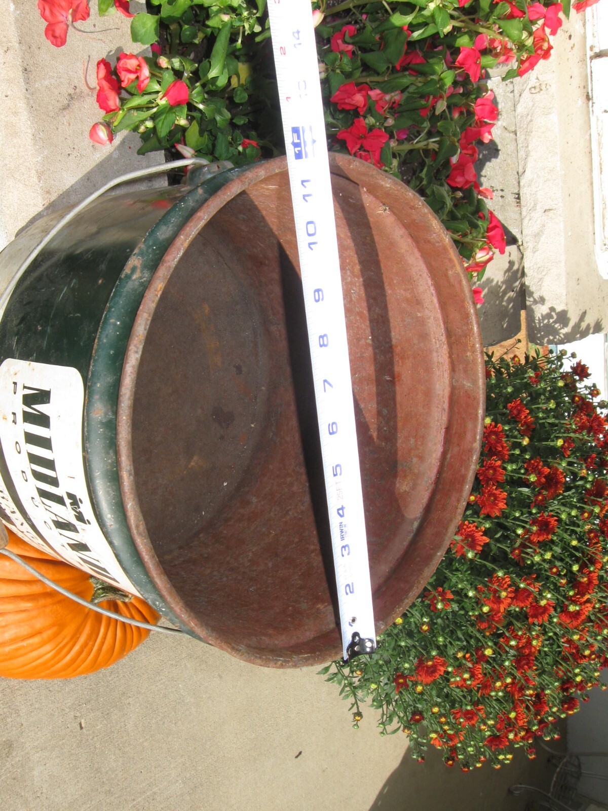 Vintage MIDLAND CO OP OIL CAN FARM MACHINERY grease HTF GREEN