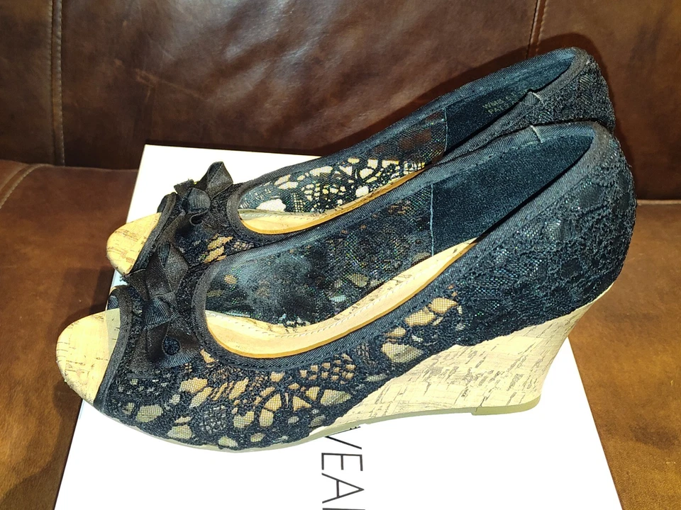 REPORT BETTINA MUJER NEGRO ENCAJE PEEP TOE CUÑA TACONES VARIOS Talla 6.5 Foto 4 de 4