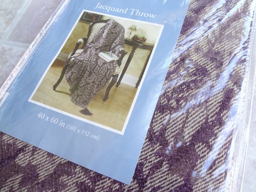 Jubilee Jacquard Throw 100% Rayon (40" x 60") NEW - Free Shipping - Picture 9 of 11