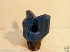 4-7/8 inch Chevron Drag Bit 3 Wing 2-3/8API Reg Pin