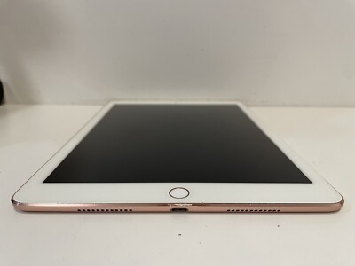 Apple iPad Pro 1st Gen. 32GB, Wi-Fi, 9.7 in - Rose Gold - AS IS
