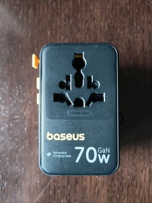Baseus Enercore Universal Adapter 6-in-1 - 70W