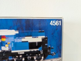 Lego Railway Express 4561 Passenger & Cargo 9V TRAIN System - New Sealed!