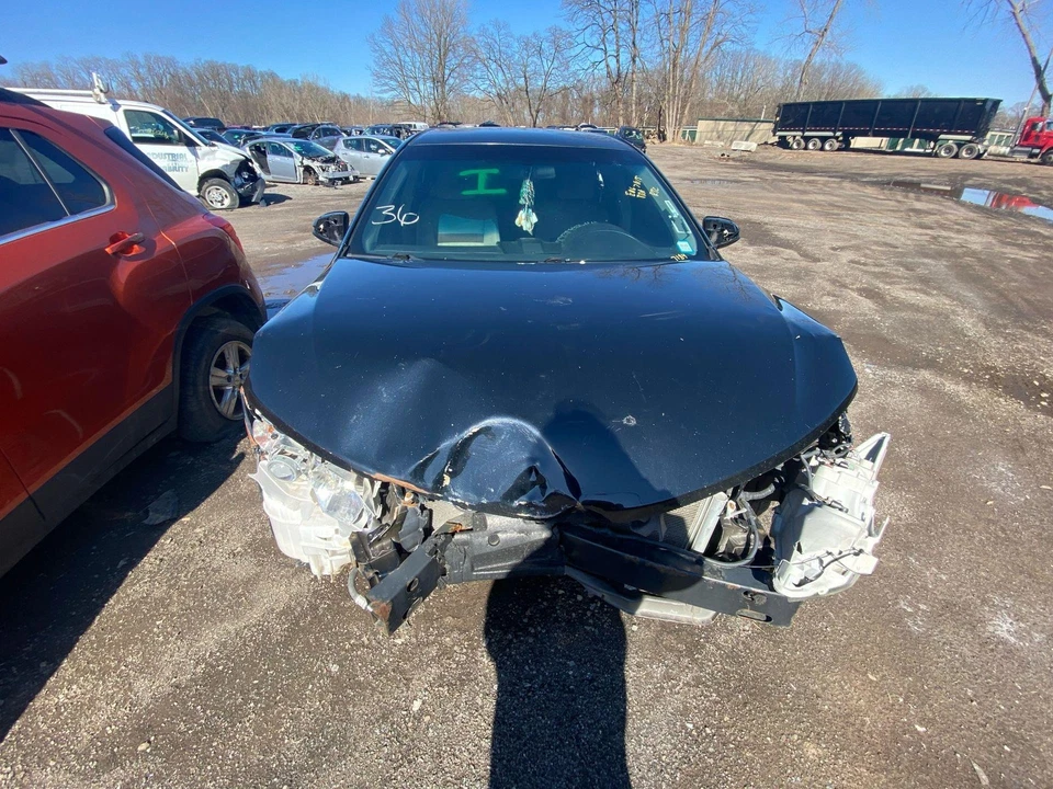 12 13 14 TOYOTA CAMRY Alternator - Image 2 of 4