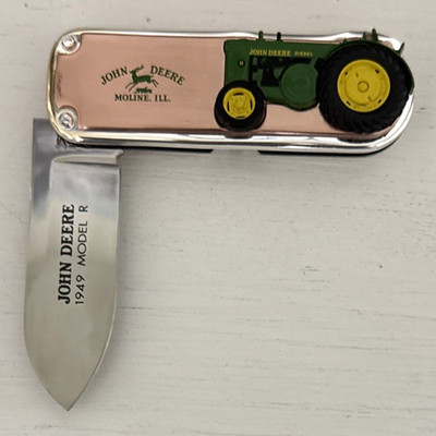 Franklin Mint JOHN DEERE 1949 Model R Tractor Knife - Unused & Unsharpened