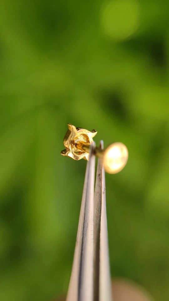 0.03 Ct Real Diamond Nose Stud Screw Ring Piercing Pin 18 Gauge 14K Yellow Gold - Image 3 of 4