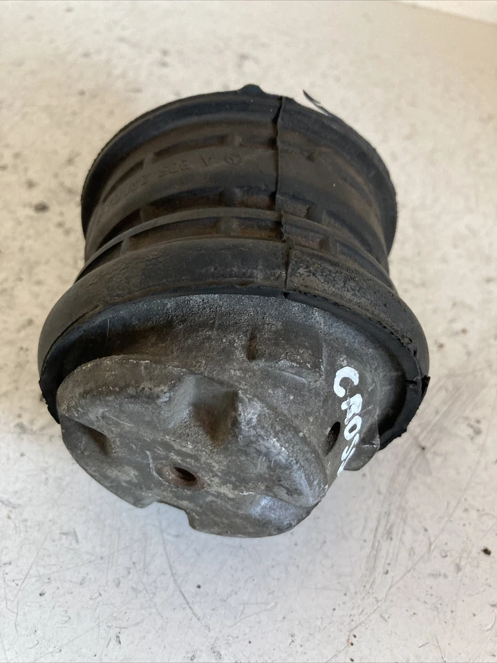 Chrysler Crossfire Engine Mount A2032410413 Genuine 3.2 V6 2006 Year - Image 3 of 4