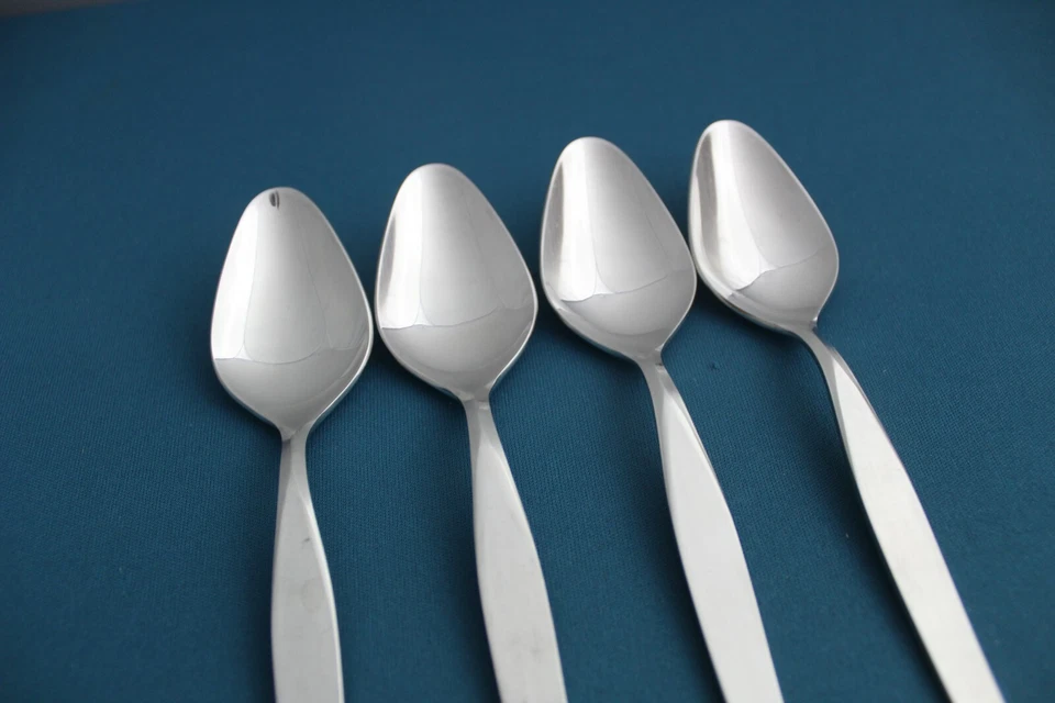 4 cucharaditas Noritake LINDEN Japón 18/8 acero inoxidable 6 1/4" Foto 3 de 4