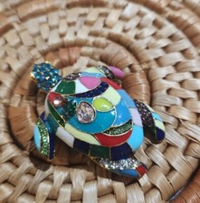 Beautiful Retro Gold Tone Rhinestone Enamel Sea Turtle Brooch