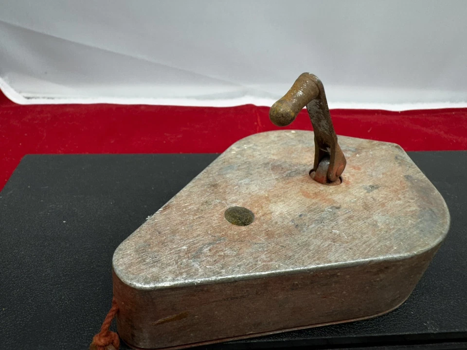 VTG 1950s Strait-Line Products Chalk Line Reel Costa Mesa, CA Patent Pending USA - Image 4 of 4