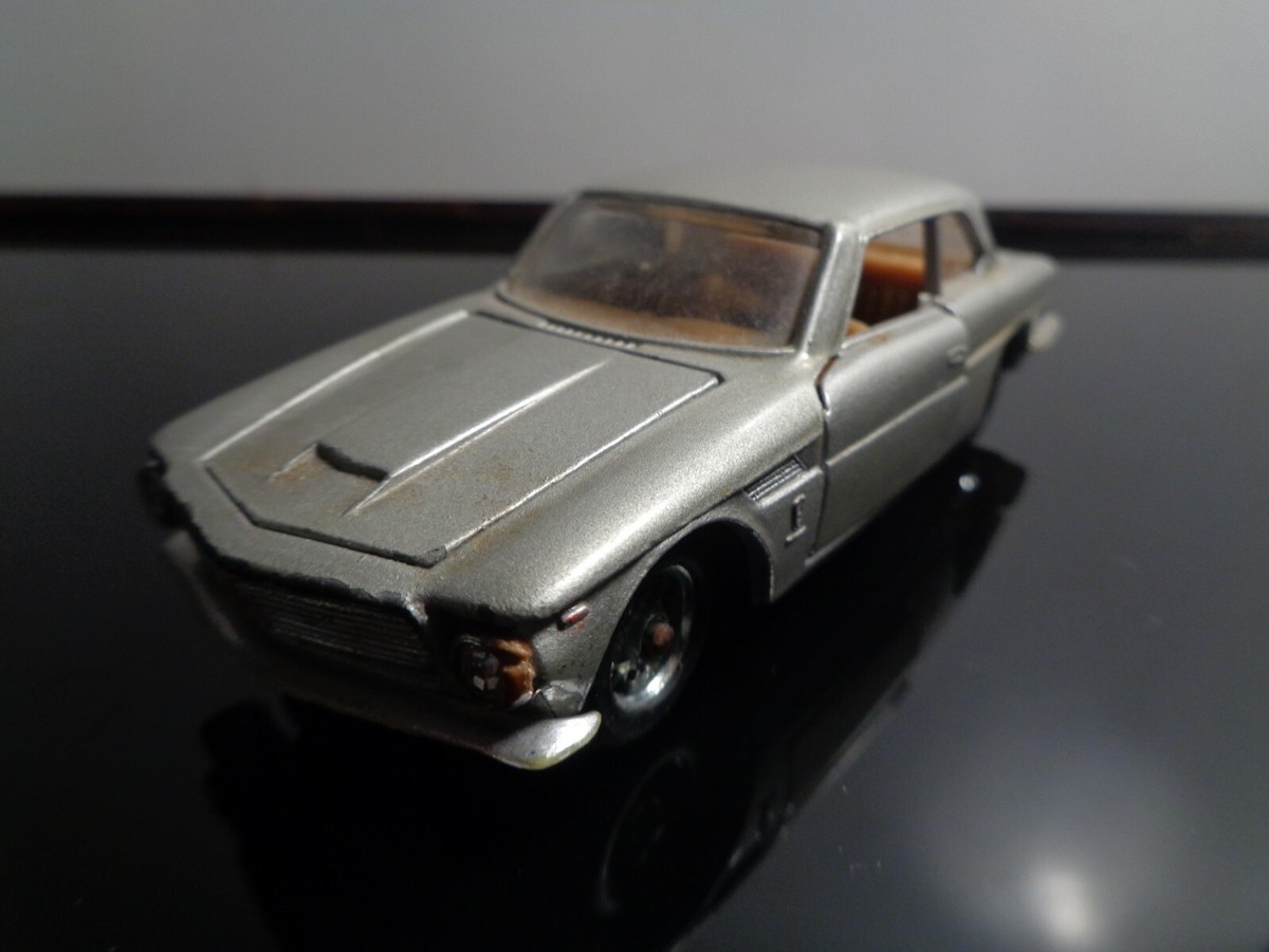ミニカー ISO RIVOLTA 1/43 POLITOYS-M ISO RIVOLTA 1/43 POLITOYS-M