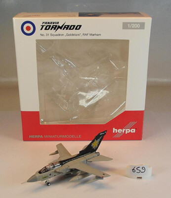 Herpa 1/200 Nr. 570527 Panavia Tornado GR.4 No. 31 Squadron RAF OVP #659