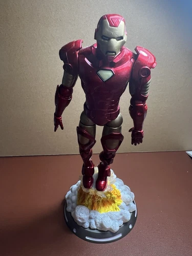 Diamond Select Marvel  Iron Man Collector Edition Action Figure, COMPLETE