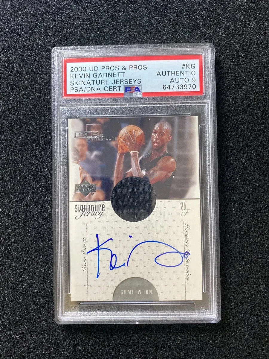 Kevin Garnett Basketball Autographed Sports Trading Cards