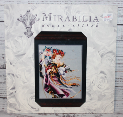 CHRISTMAS FLOURISHES cross stitch chart MIRABILIA MD-24 Nora