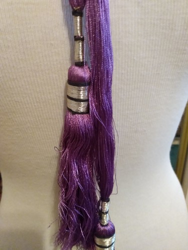 NEW VINTAGE LAVENDER SILKY THREAD TASSEL BELT W/ GOLD THREAD STATIONS & ACCENT - Picture 3 of 10