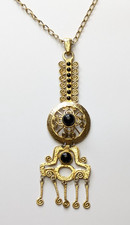 VTG Etruscan Style Openwork Gold Tone Pendant Necklace Unsigned Accessocraft?
