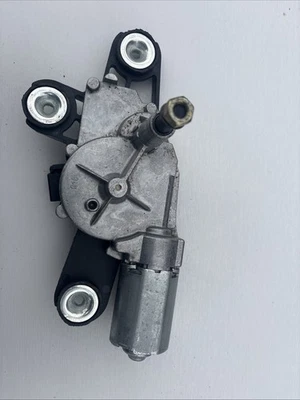 Ford Mondeo Mk32006 Hatchback 5door Rear Boot Wiper Motor Bosch 2s71-A17k441-AB - Image 1 of 4