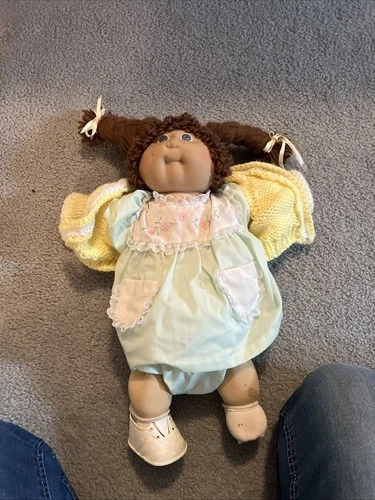 Vtg Cabbage Patch Kids Girl Brown Hair Eyes Factory 1984Green Dress & Pants