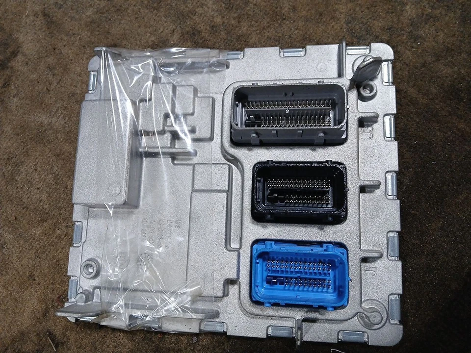 Chevrolet Trax 2025 motor ECM 2976945 Foto 2 de 4