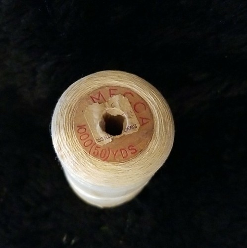 Vintage Mecca 2.50" Wooden Spool White Thread 50 Yds. Max Pollack & Co. - Picture 3 of 3