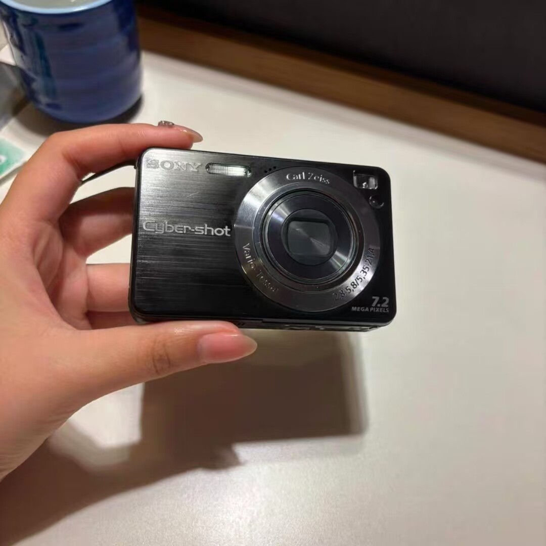 Sony Cybershot DSC-W120 7.2MP CCD Vintage Digital Camera - 100