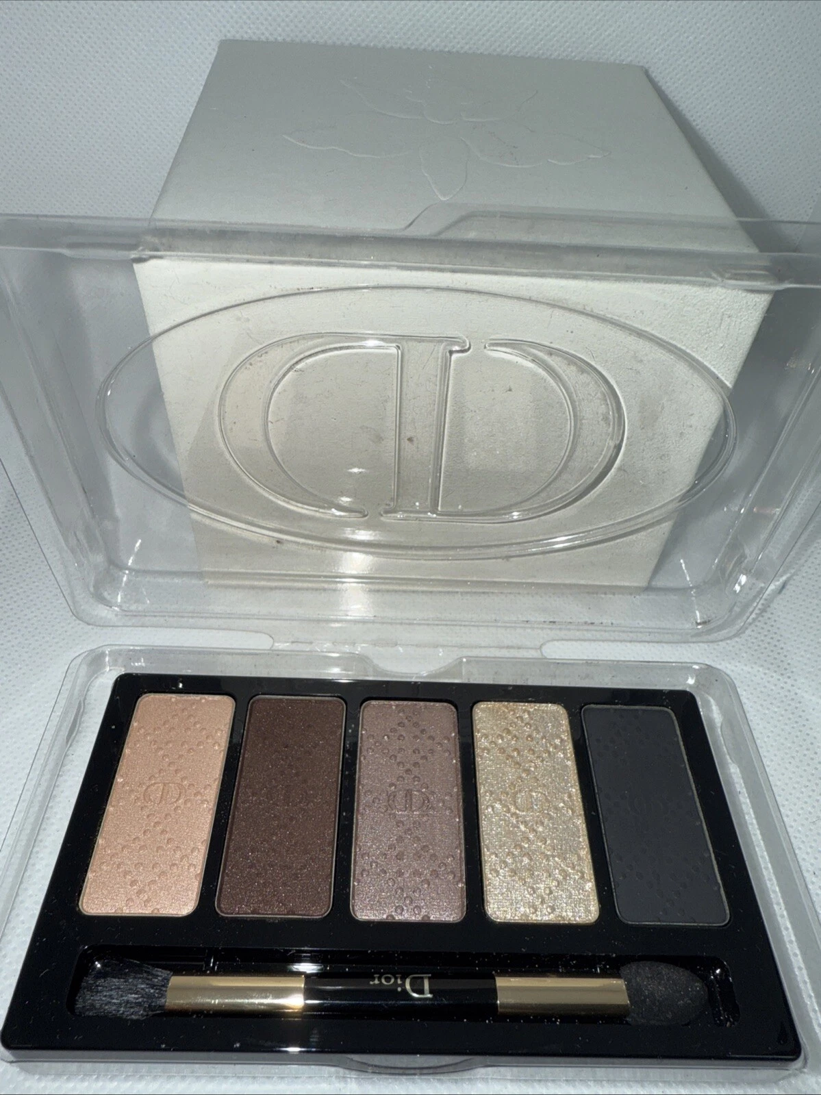 Palette de fards à paupières Dior collection couture vacances Noël limitée avec défaut