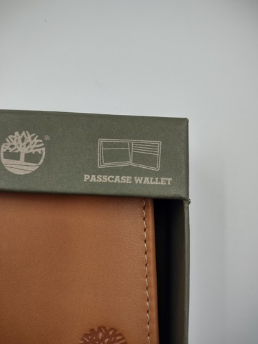 Timberland Passcase Wallet - Picture 10 of 12