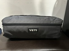 Yeti Lowlands Blanket Smoke Blue . Never Used   Tag Still On It 