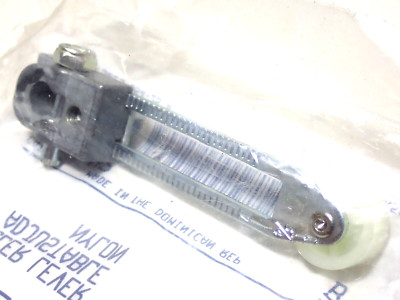 Allen-Bradley 802T-W2B Roller Lever Adjustable NYLON NEW