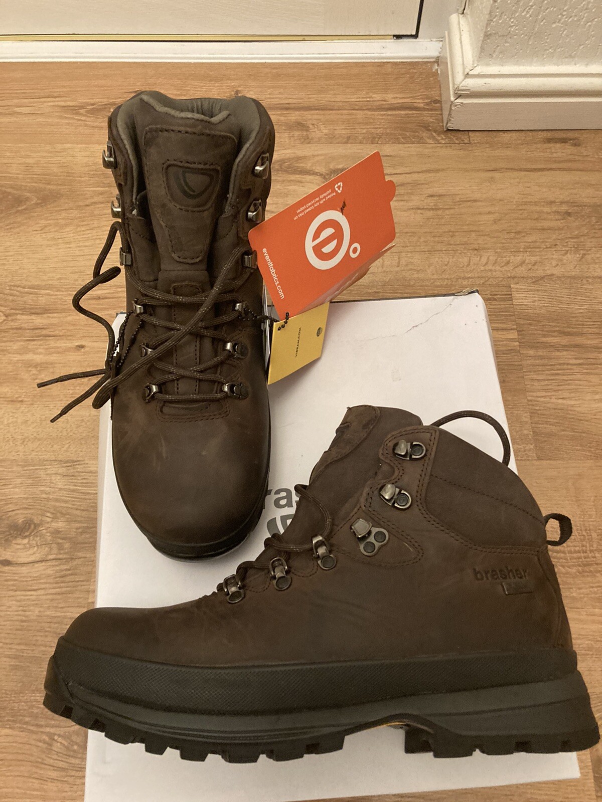 Brasher Men's Country Master Walking Boots Brown Size 9. Never Used