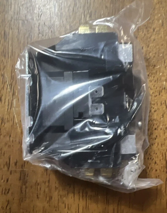 Noark Part# N4164 Definite Purpose Contactor 1.5P 40A 24VAC - Image 4 of 4