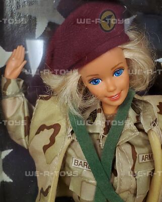 Army Star 'N Stripes Barbie & Ken Dolls Deluxe Set 1992