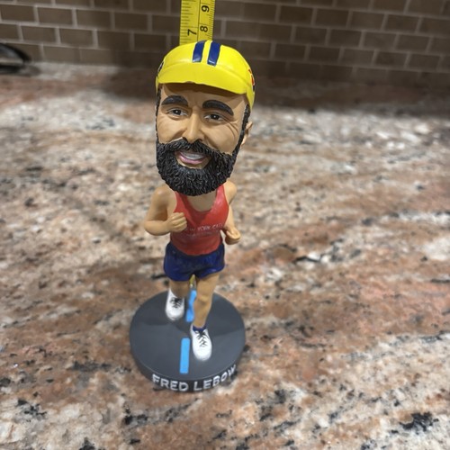 Marathon Runner di New York Fred Lebow New York Road Runners Nodder Bobblehead RARO! - Foto 7 di 9