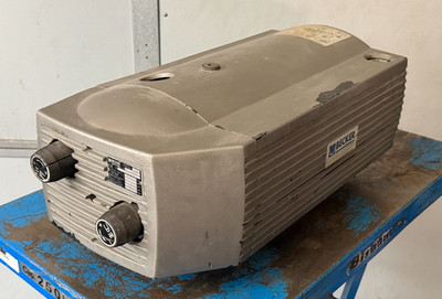 Becker T 4.40 DSK Oil-Less Combination Blast Air/Vacuum Pump