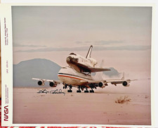 Vintage NASA Photo S82-33131 Signed Louis Skip Guidry Columbia 747 SCA 905 Kodak
