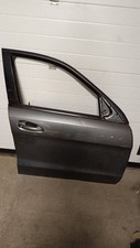 Mercedes-Benz GLE (W166 - C292) 2017 Vorne rechts Tür vorne GRB28493 Mercedes-Benz GLE (W166 - C292) 2017 Vorne rechts Tür vorne GRB28493