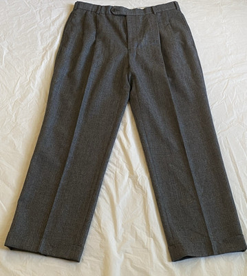 Brooks Brothers  346 Men's Gray Men's Plaid Wool Pleats, Cuff Dress Pants  34x30