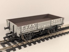 Bachmann Branchline OO Gauge 3-Plank Wagon – Evan Davies (Grey)