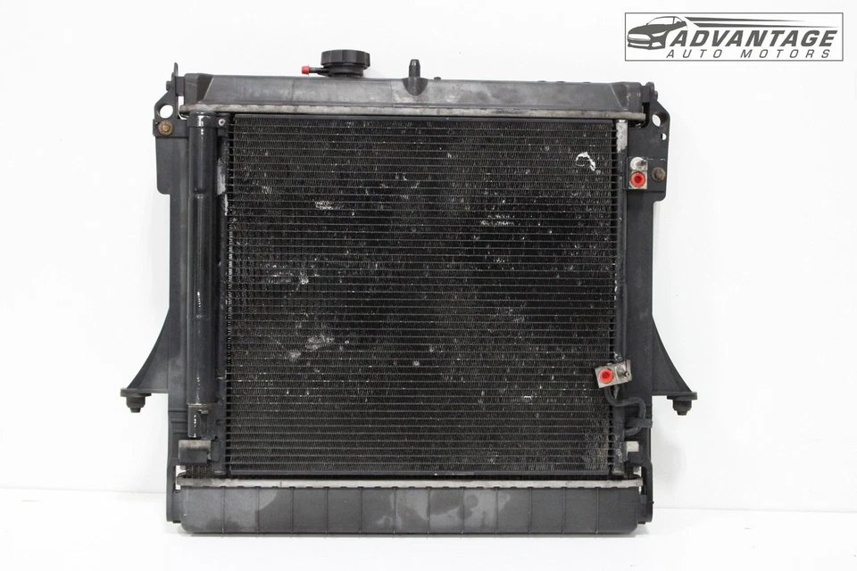 HUMMER H3 2006-2010 3,7 L MOTOR REFRIGERANTE RADIADOR REFRIGERACIÓN 25964054 OEM Foto 2 de 4