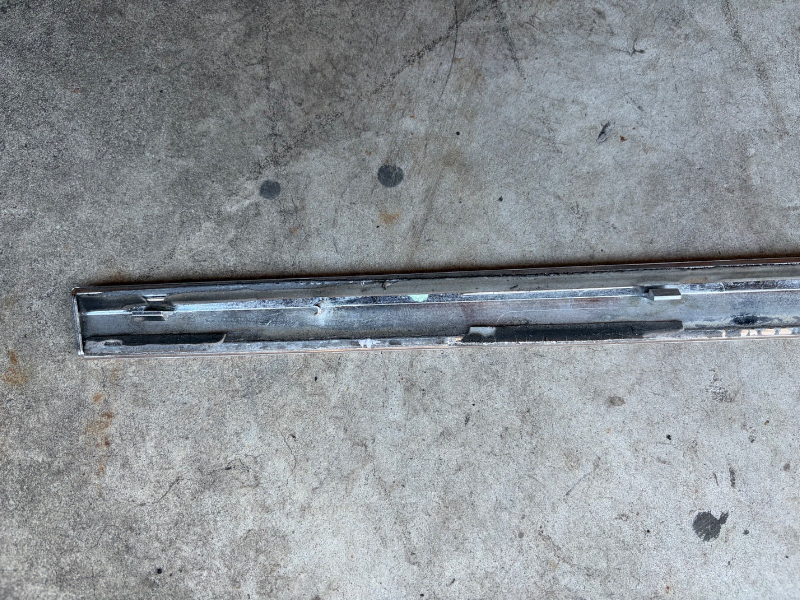 Bentley Continental GT 2011-2018 Right Door Chrome P/N 3W8853516K