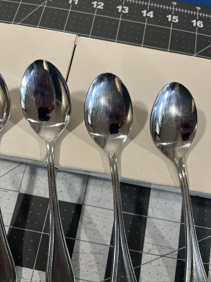 Towle Supreme Cutlery Manchester (5) Teaspoons Beaded Stainless Flatware - Image 4 of 4