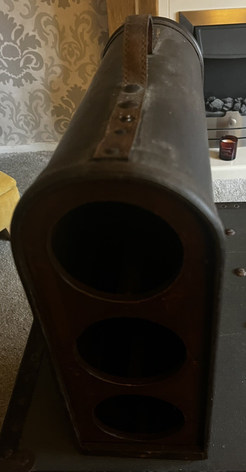 Picture 2 of 4