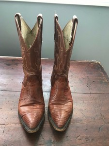 womens cowboy boots size 11