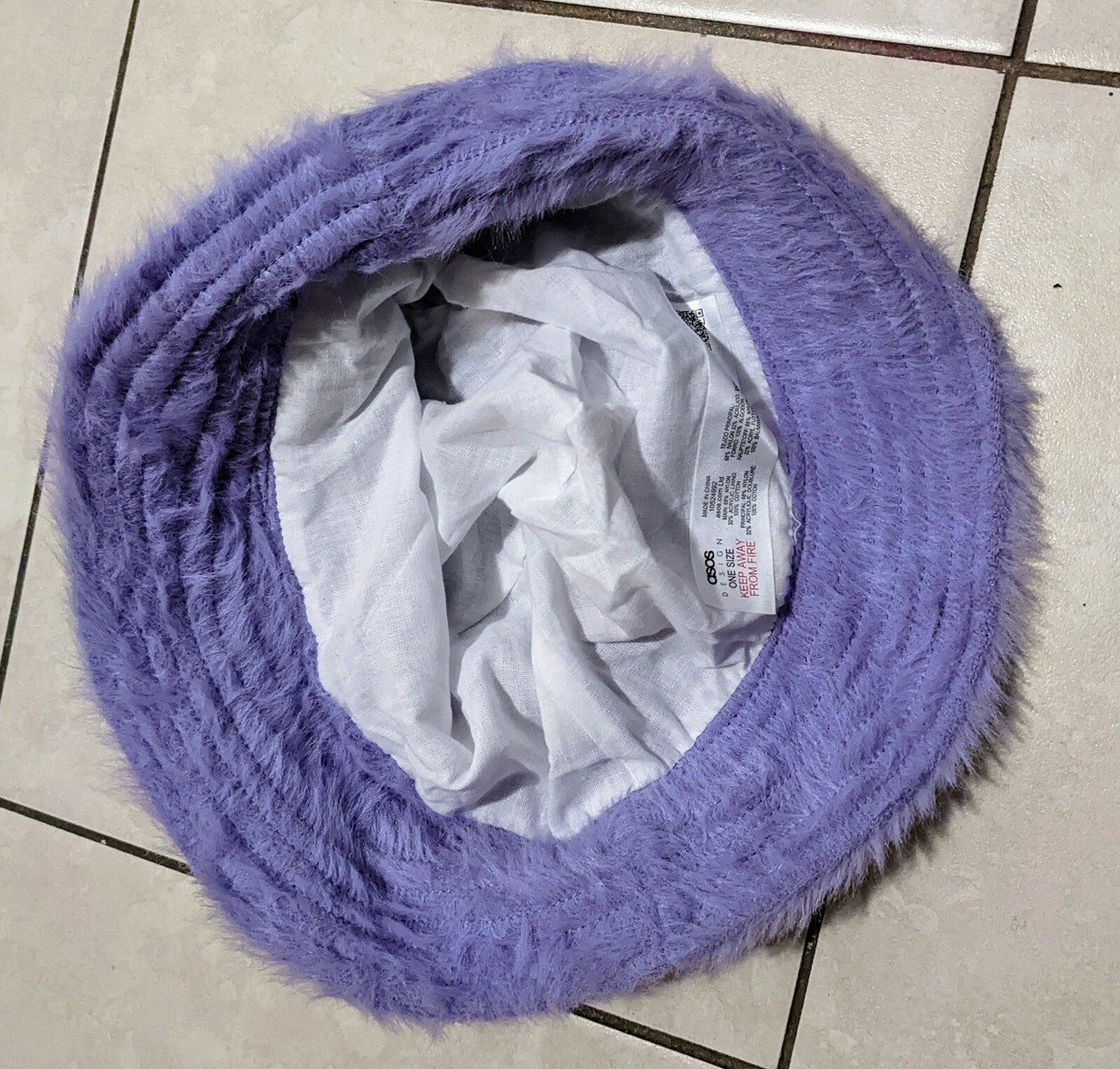 asos Design Fluffy Bucket Hat Lilac Purple Faux Fur Fuzzy Spring Y2K View 4