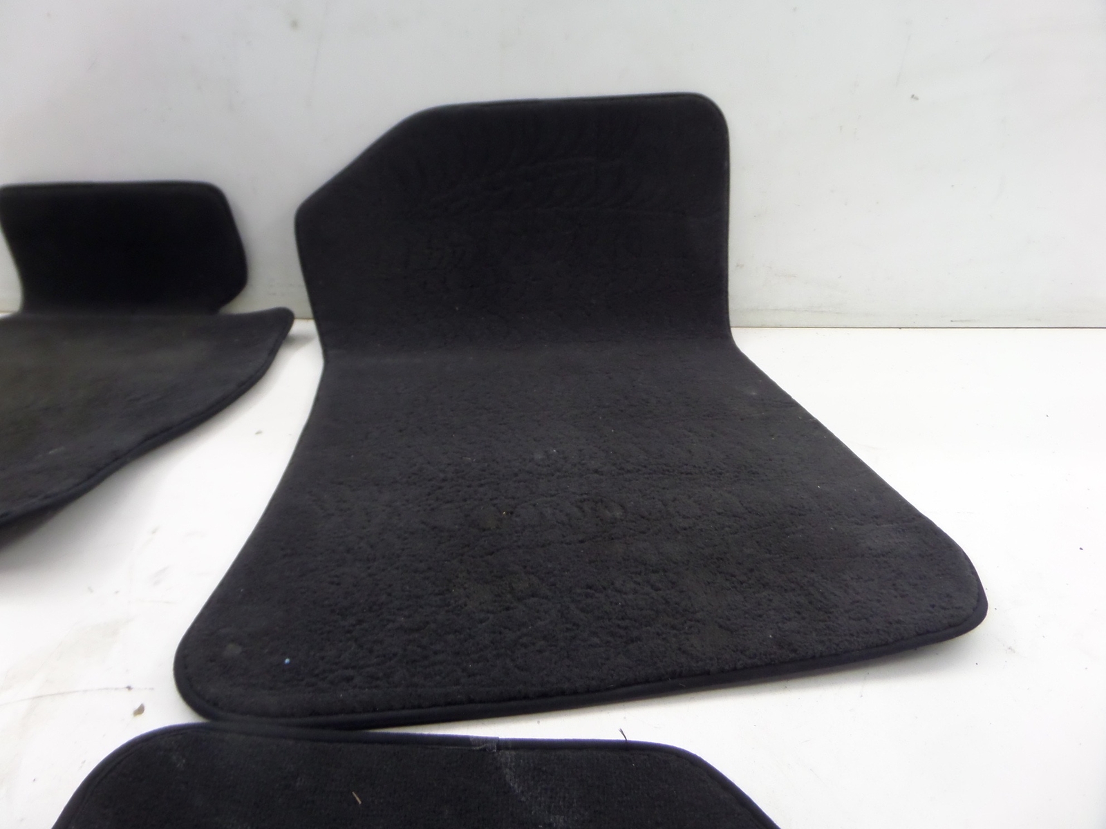 BMW X1 Floor Mats E84 1215 OEM 10648011 eBay