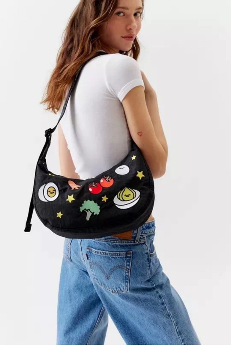 BAGGU クレッセントバッグ　ぐでたまコラボ BAGGU クレッセントバッグ ぐでたまコラボ NWT Baggu X Gudetama